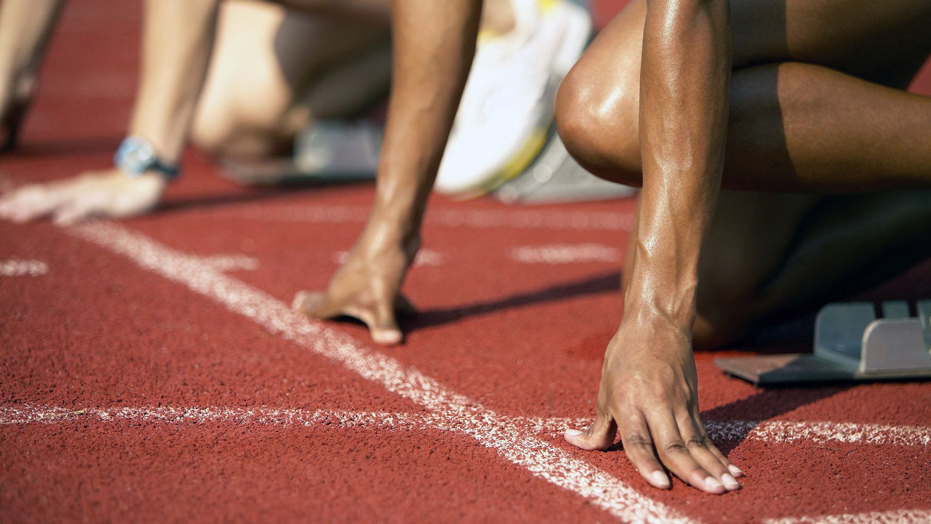 全景追踪：最难的赛段、最刺激的超车瞬间，全景快讯